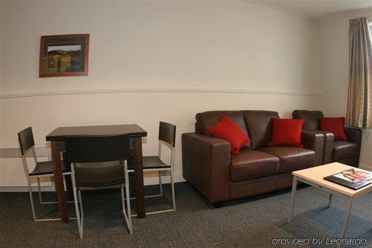 Quest Dunedin Serviced Apartments Rum bild